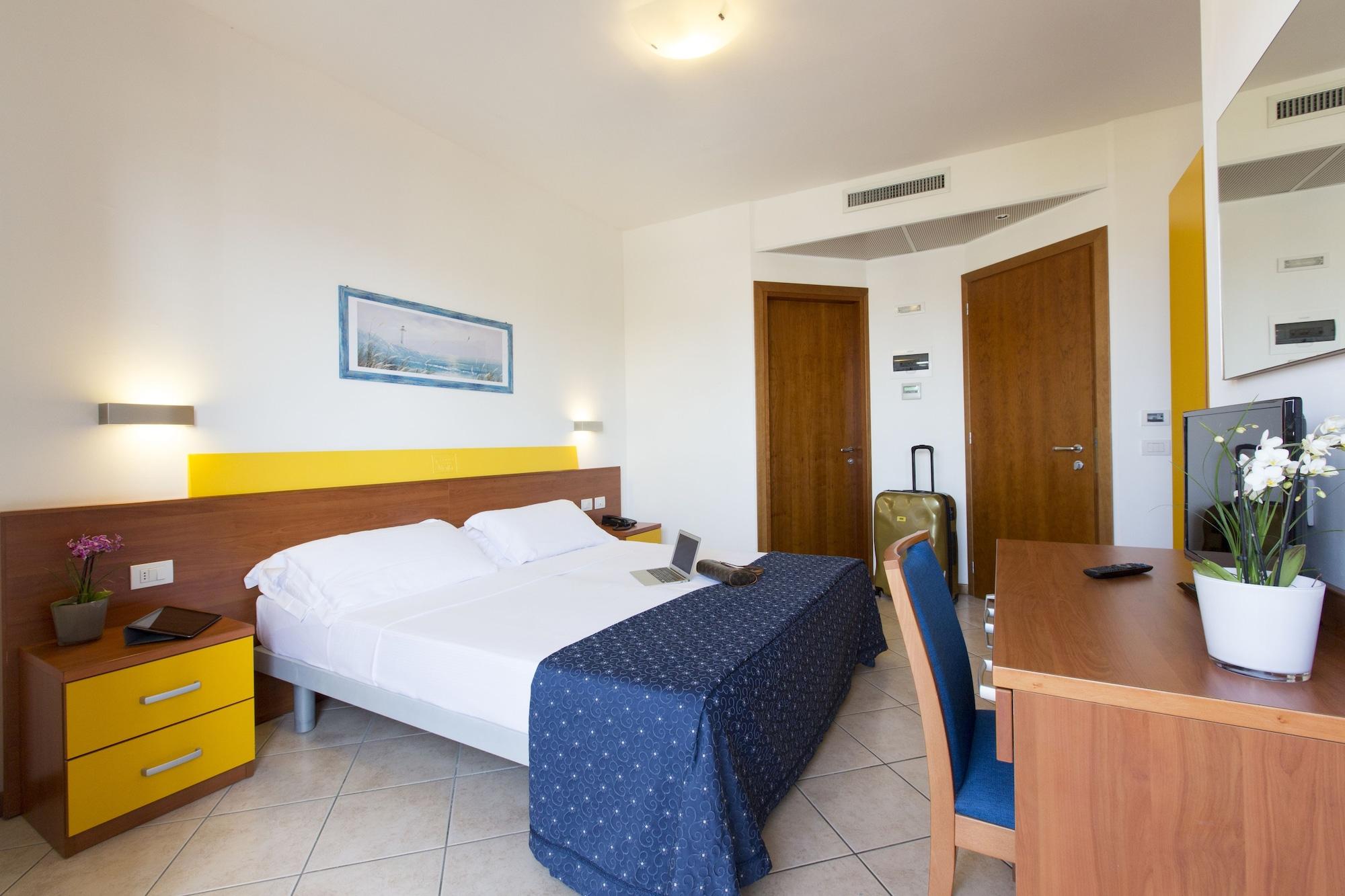Hotel Sheila Лидо ди Йезоло Екстериор снимка