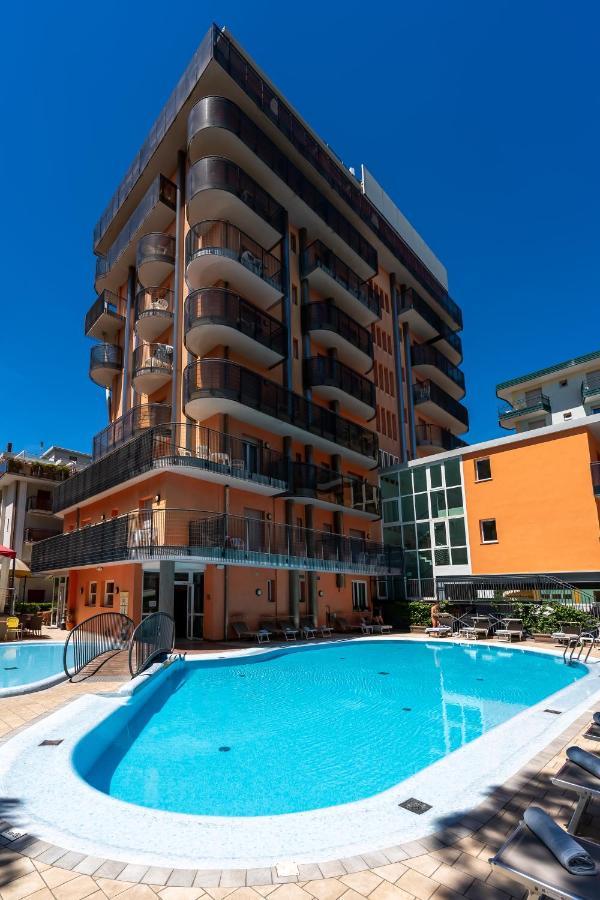 Hotel Sheila Лидо ди Йезоло Екстериор снимка
