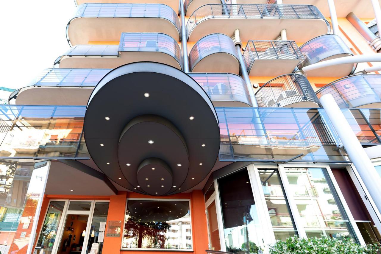 Hotel Sheila Лидо ди Йезоло Екстериор снимка